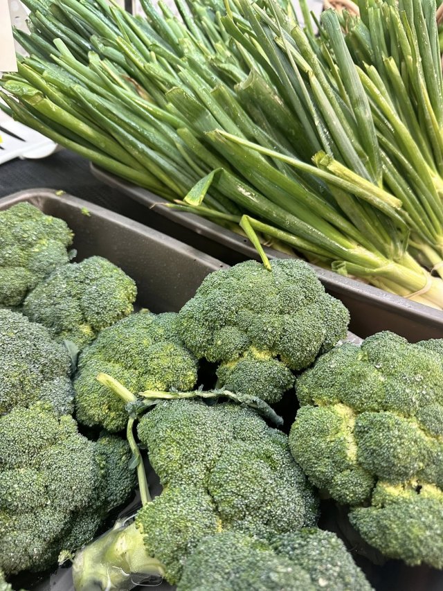 image-1011906-homegrown_broccoli-c9f0f.w640.jpg